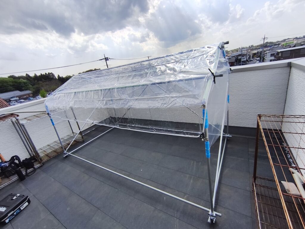 水耕栽培の屋根を設置しました。